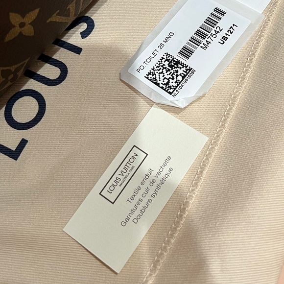 Brand new Toilet pouch 26 - Picture 7 of 15